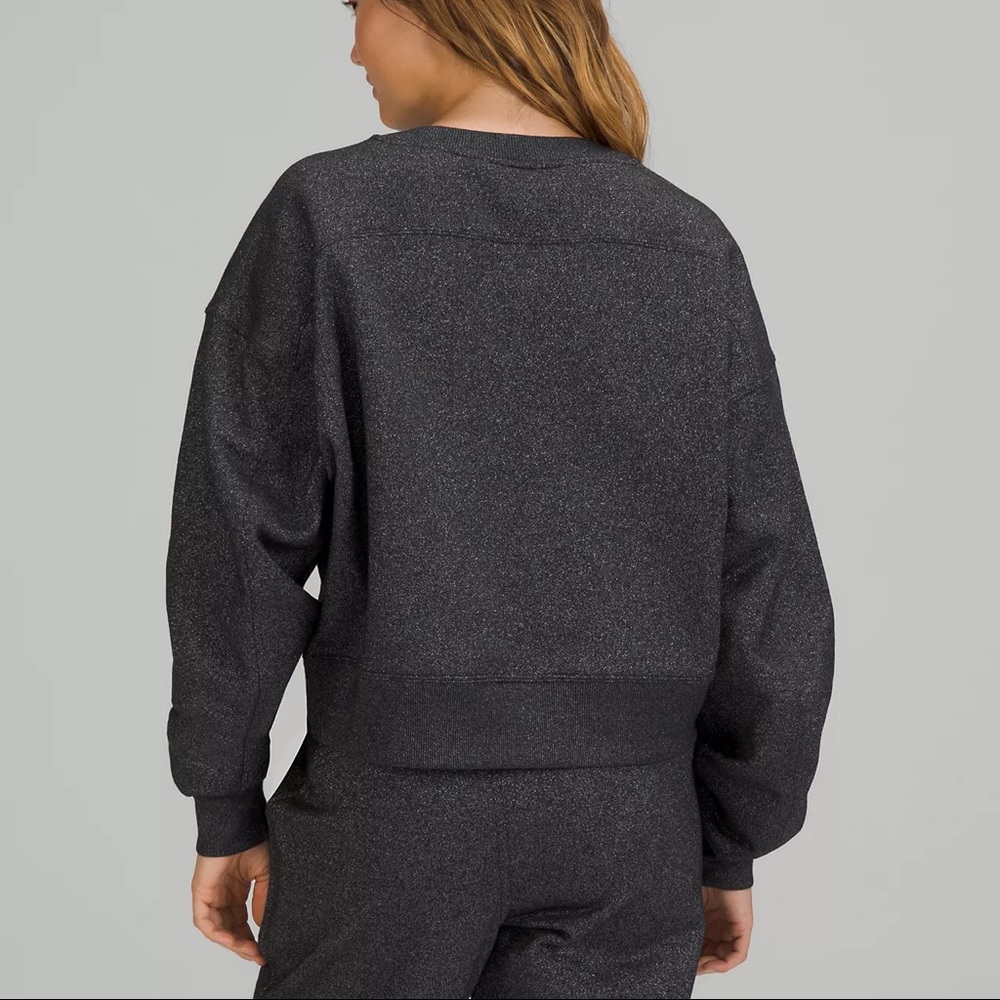 LuluLemon Perfectly Oversized Crop Crew in Black Spark - Picture 11 of 12